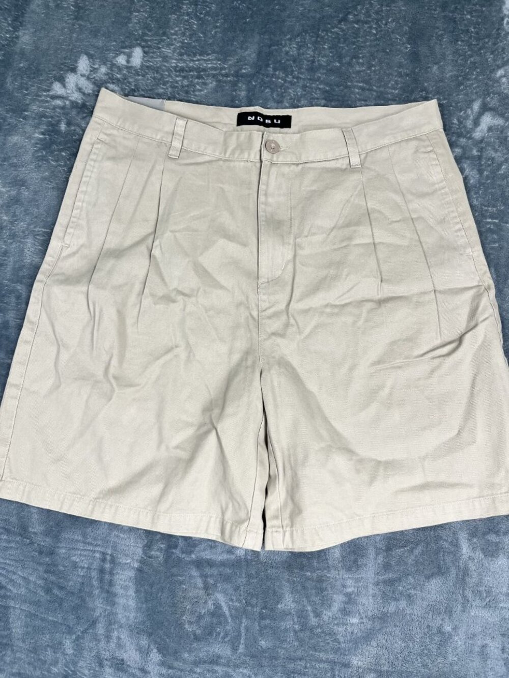 Nobu Mens Beige Pleated Front Shorts Size 36 NWT